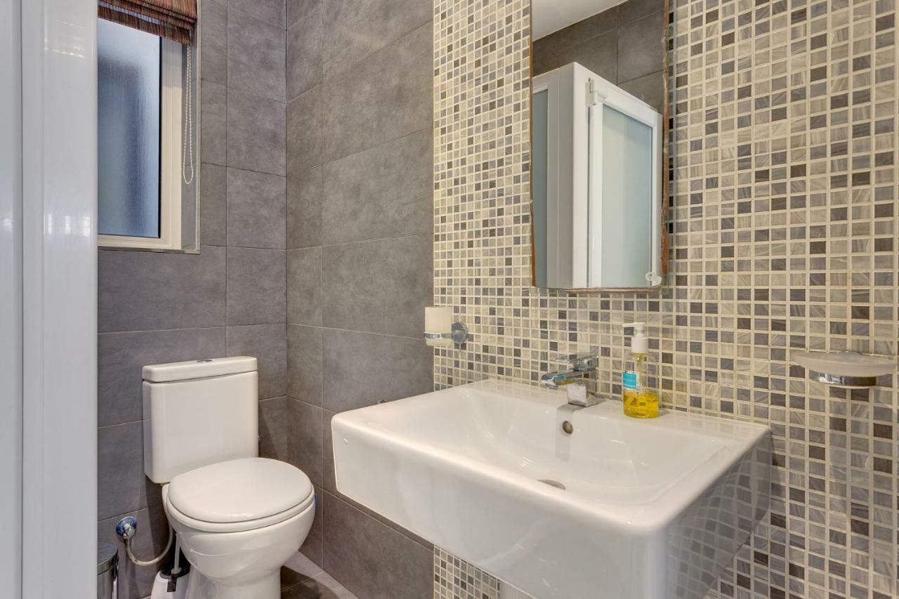Splendid Apartment, Steps Away From The Sea Sliema Eksteriør billede