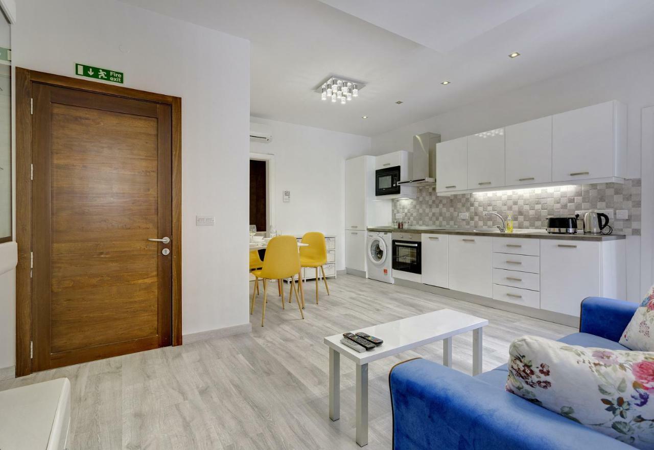 Splendid Apartment, Steps Away From The Sea Sliema Eksteriør billede