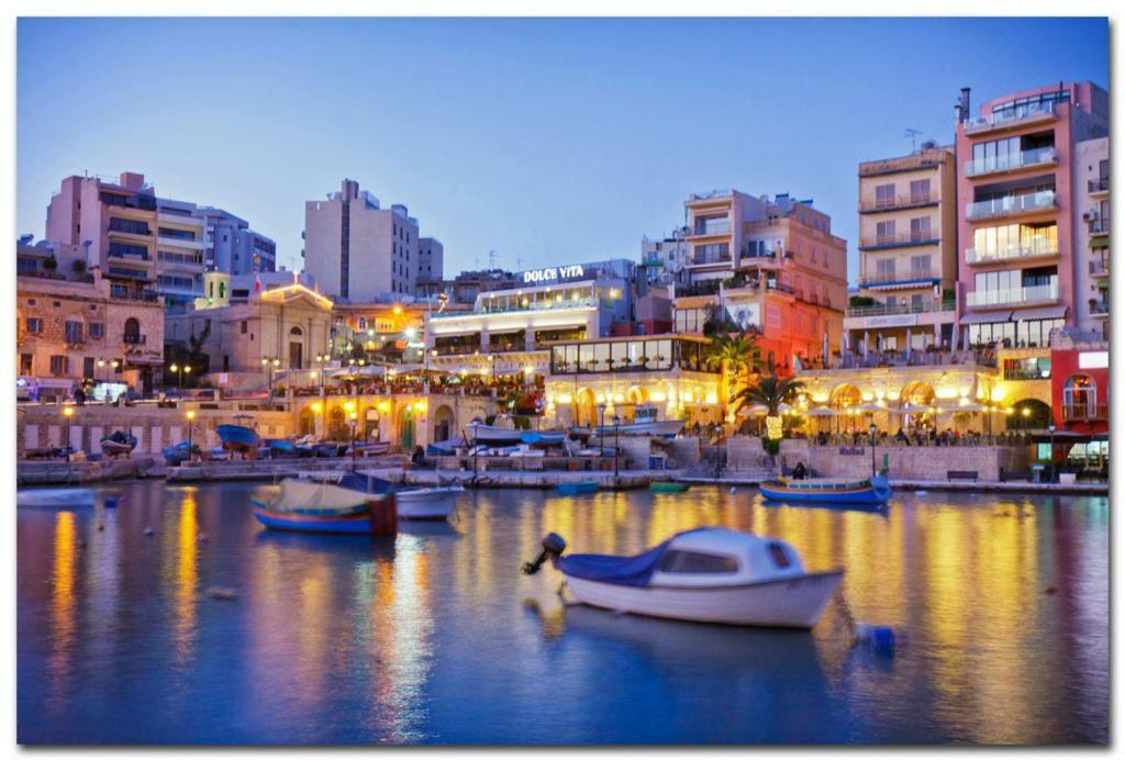 Splendid Apartment, Steps Away From The Sea Sliema Eksteriør billede